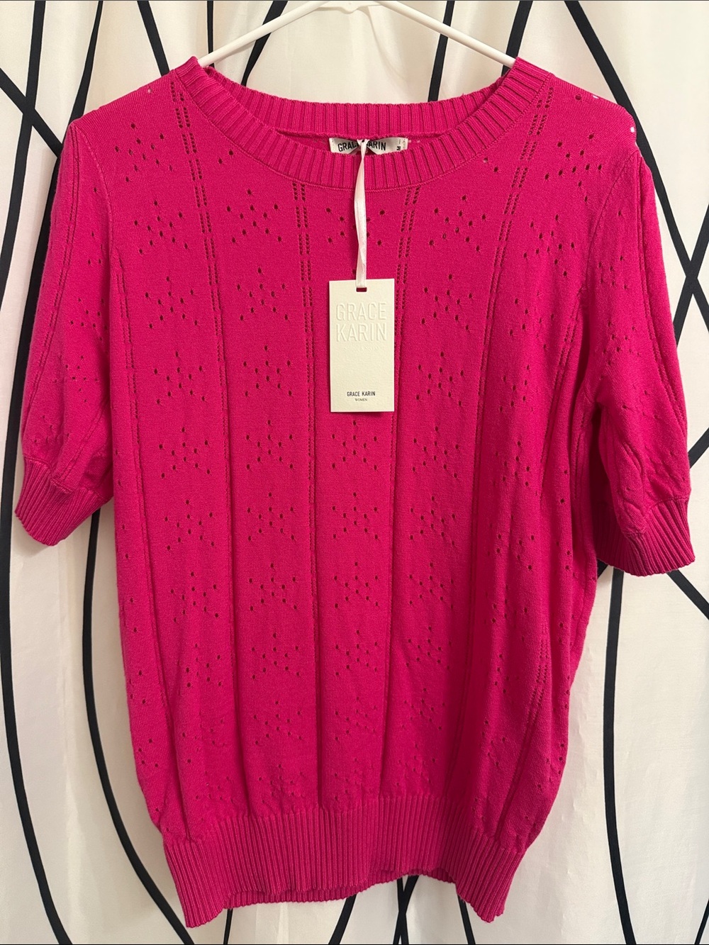NWT Grace Karin Vibrant Hot Pink Short Sleeve Knit Sweater - Medium